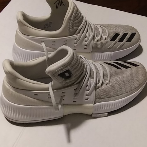 adidas wearing the letter o price